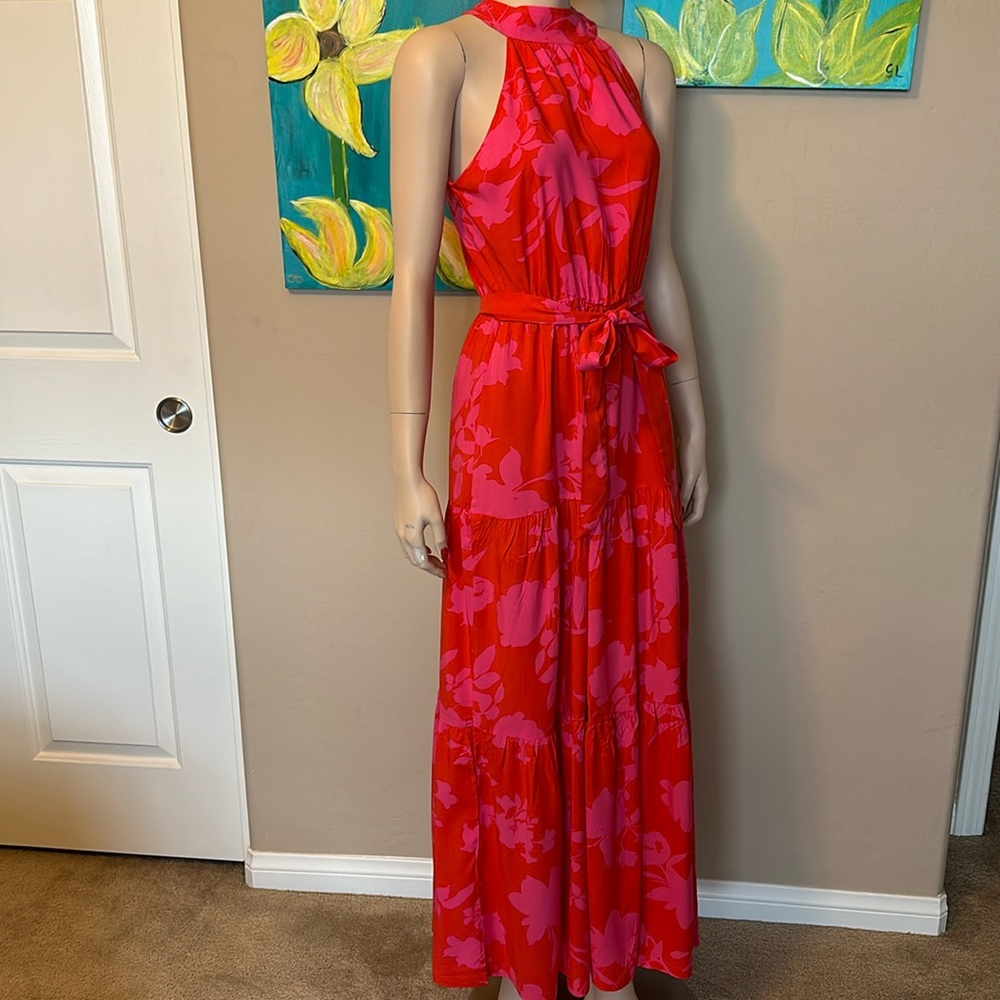 Women’s dress